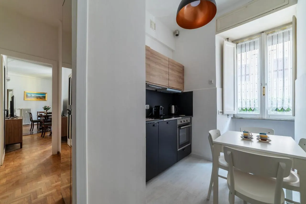 Colosseo Honey Apartment Rome
