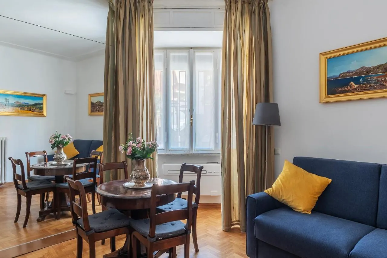 Colosseo Honey Apartment Rome Italy