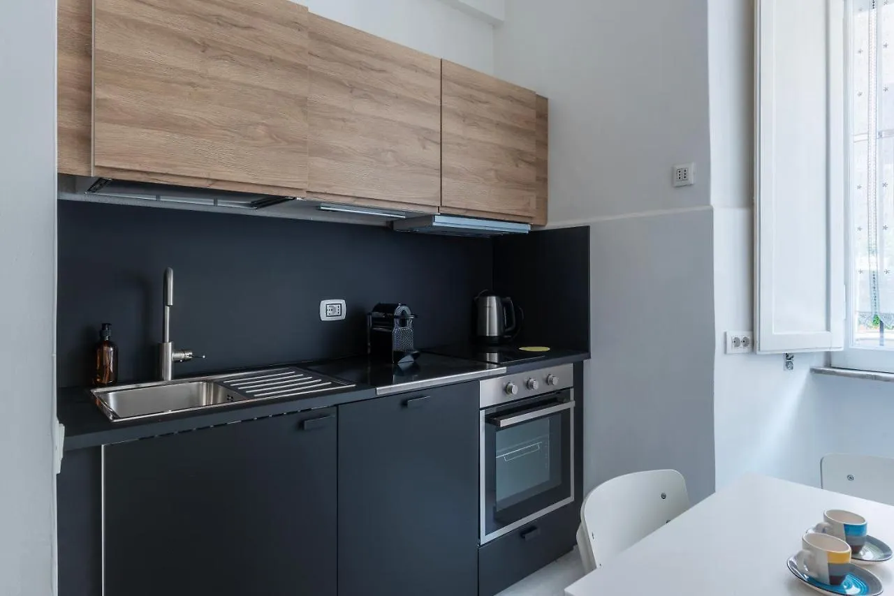 Colosseo Honey Apartment Rome